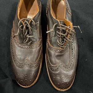 GUC Allen Edmonds Dress Shoes Neumok 2. Brown size 10.5 D